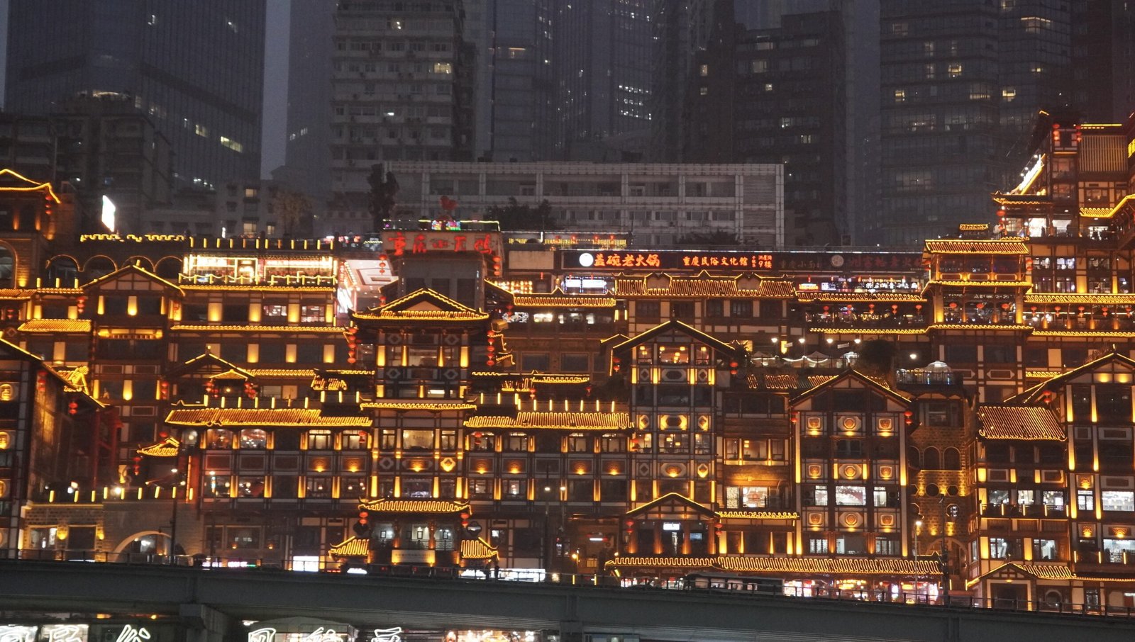 Hongya Cave — Chongqing — Photo by Tan Tai Nguyen